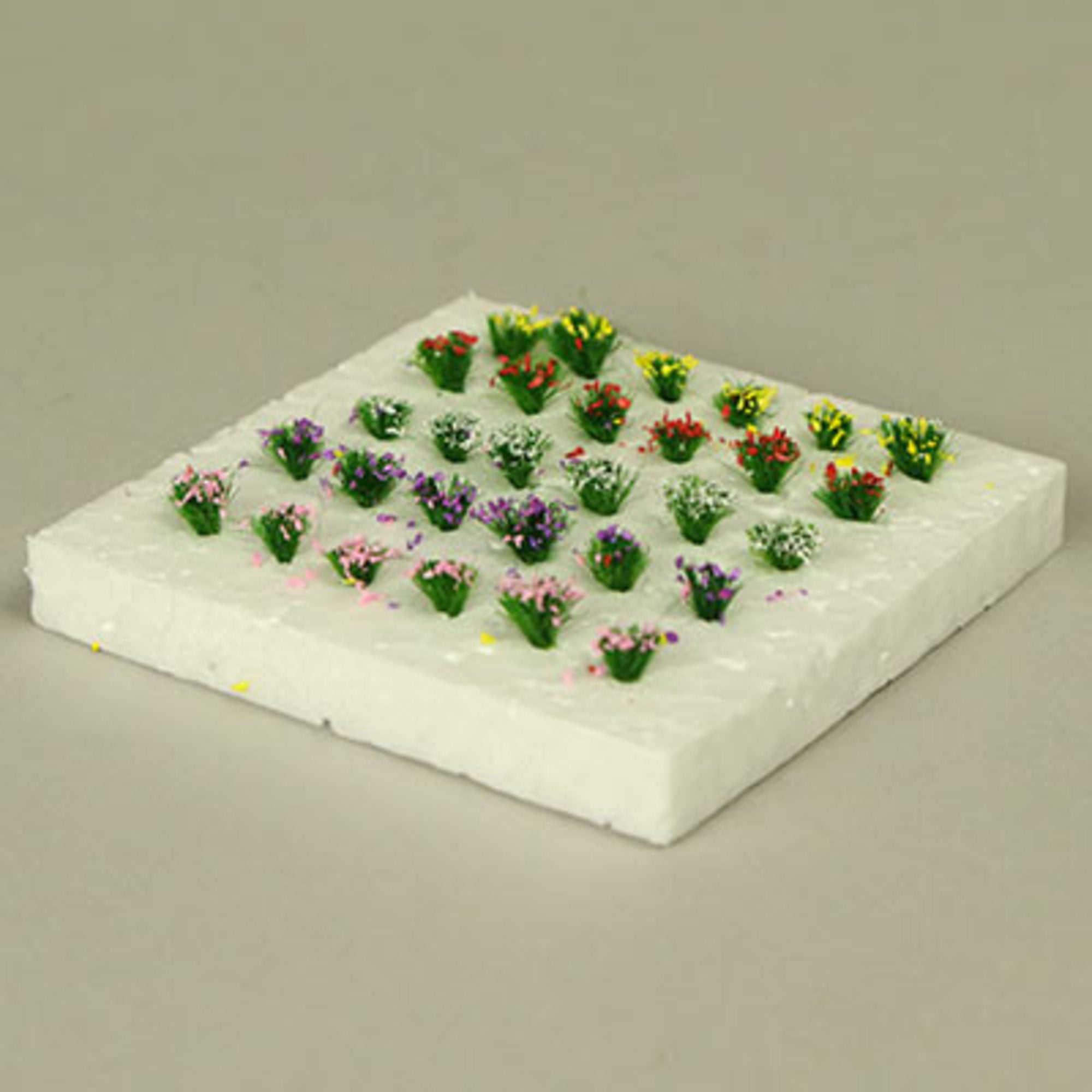 Tufts '5mm' (30 pcs) assorted greens