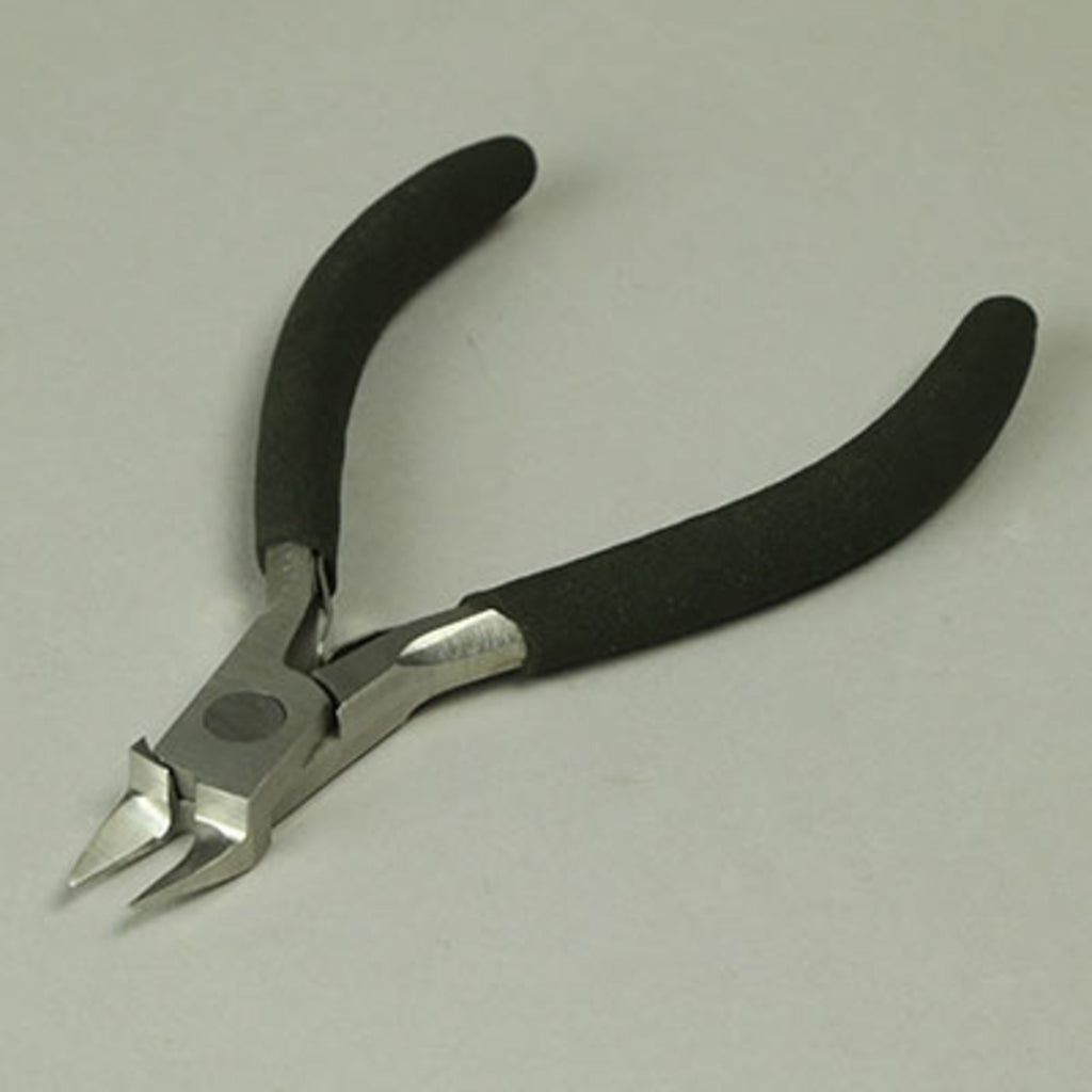 Precision angled cutter