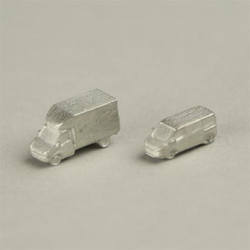 1:400 light vans (2 pcs) unpainted
