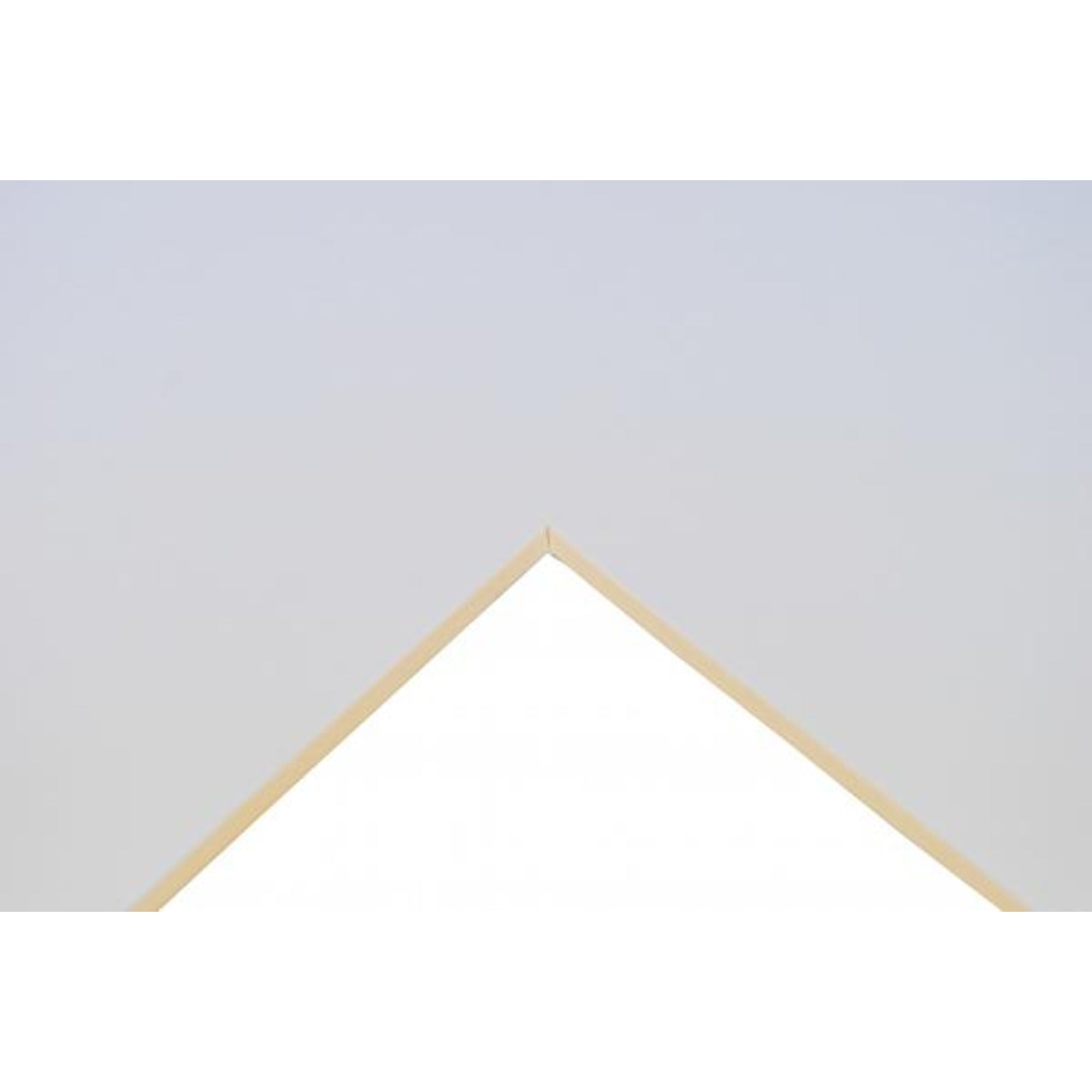 4DM00666 [file:4DM00666-1.jpg] Mountboard (Daler Rowney), 1.4 x 594 x 841mm (A1), Ice White