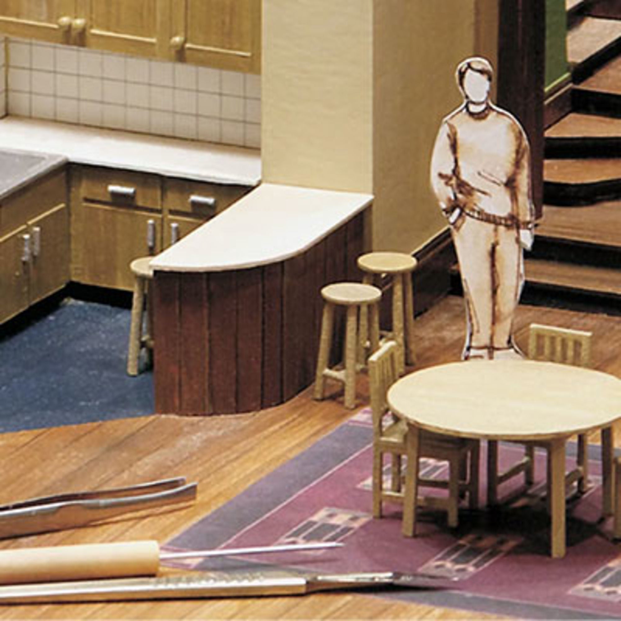 4DXBP00045-2 The Handbook of Model Making for Set Designers