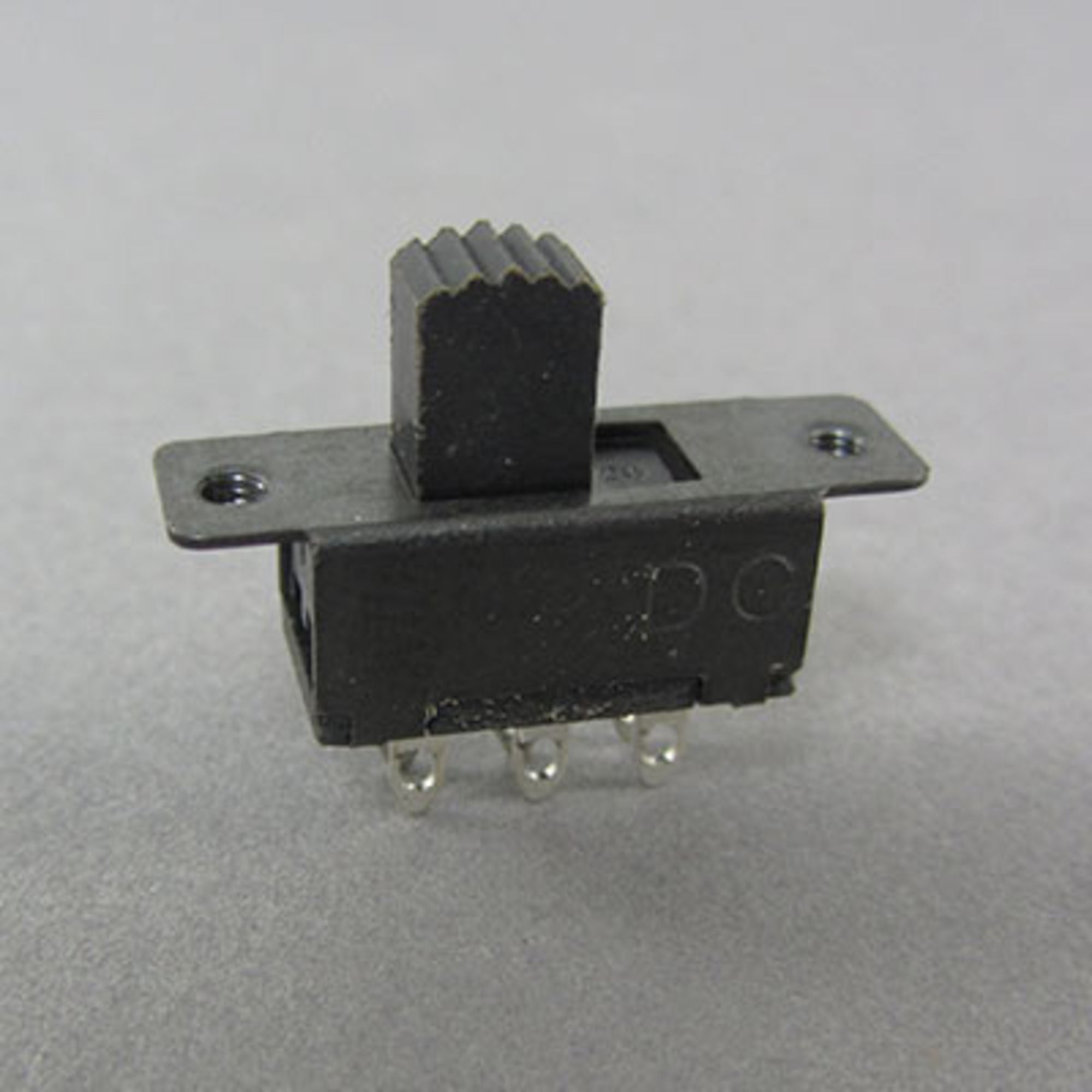 4DXES00001-1 Slide Switch On/Off