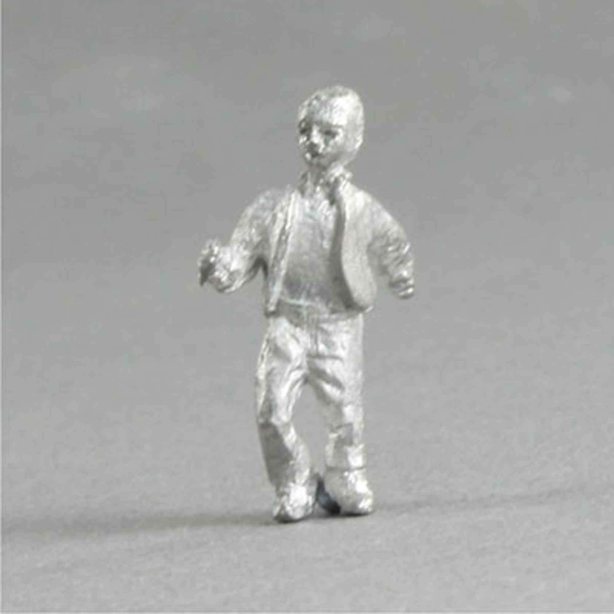 4DXMF10600-1 [file:4DXMF10600-1.jpg] 1:50 Figures Children