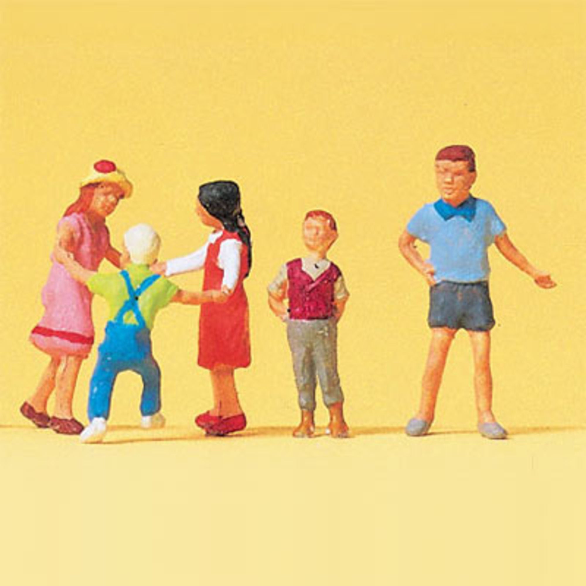 4DXMF10825-3 1:87 Figures Children Playing (8 pcs)