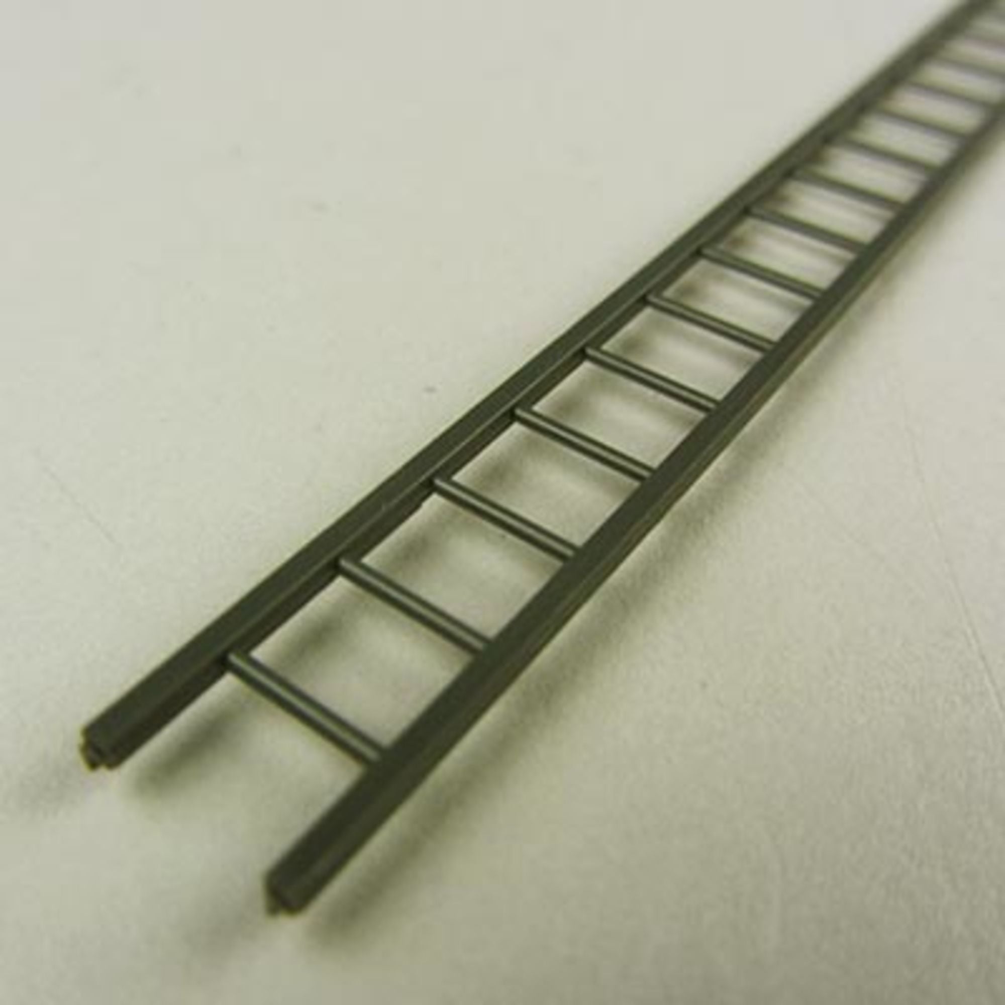 4DXML10007-1 1:50 Ladder 10  380mm