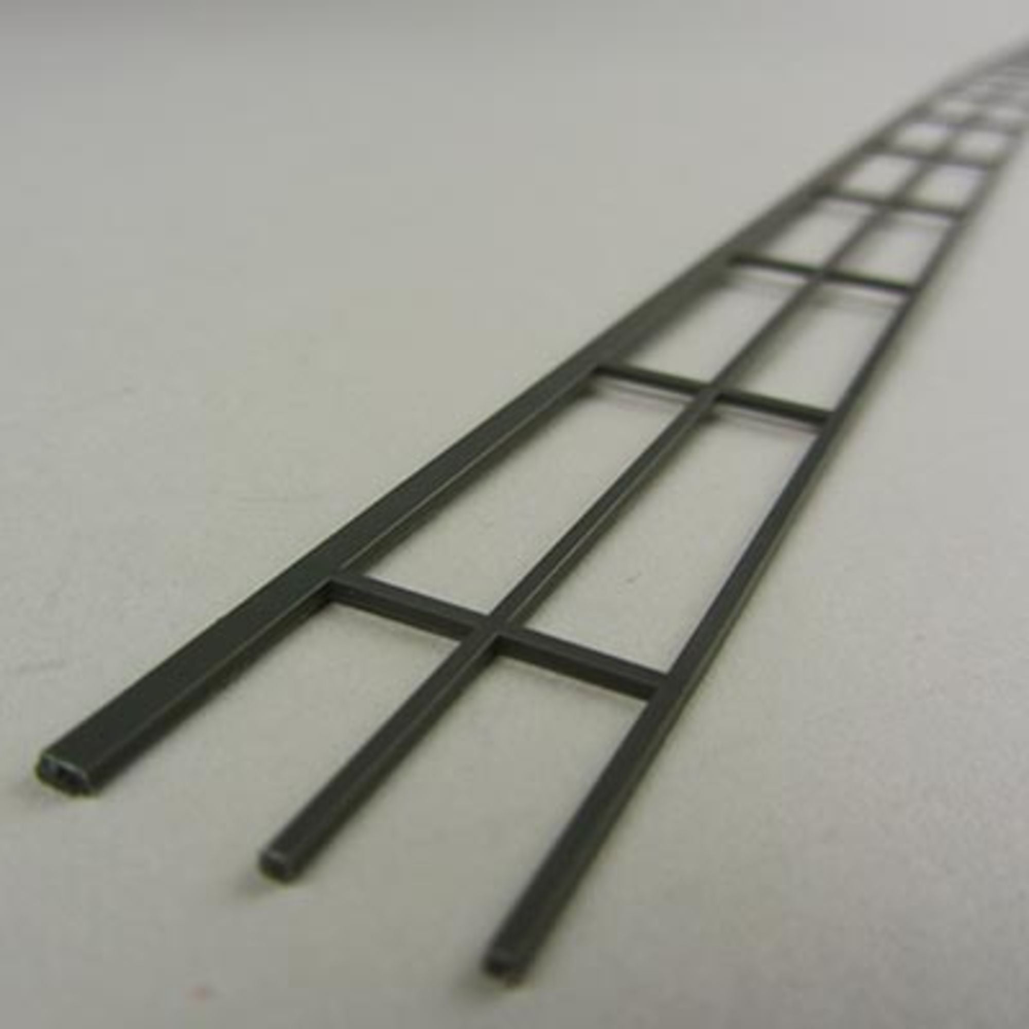 4DXML40006-1 1:50 Handrail 19.1  610mm