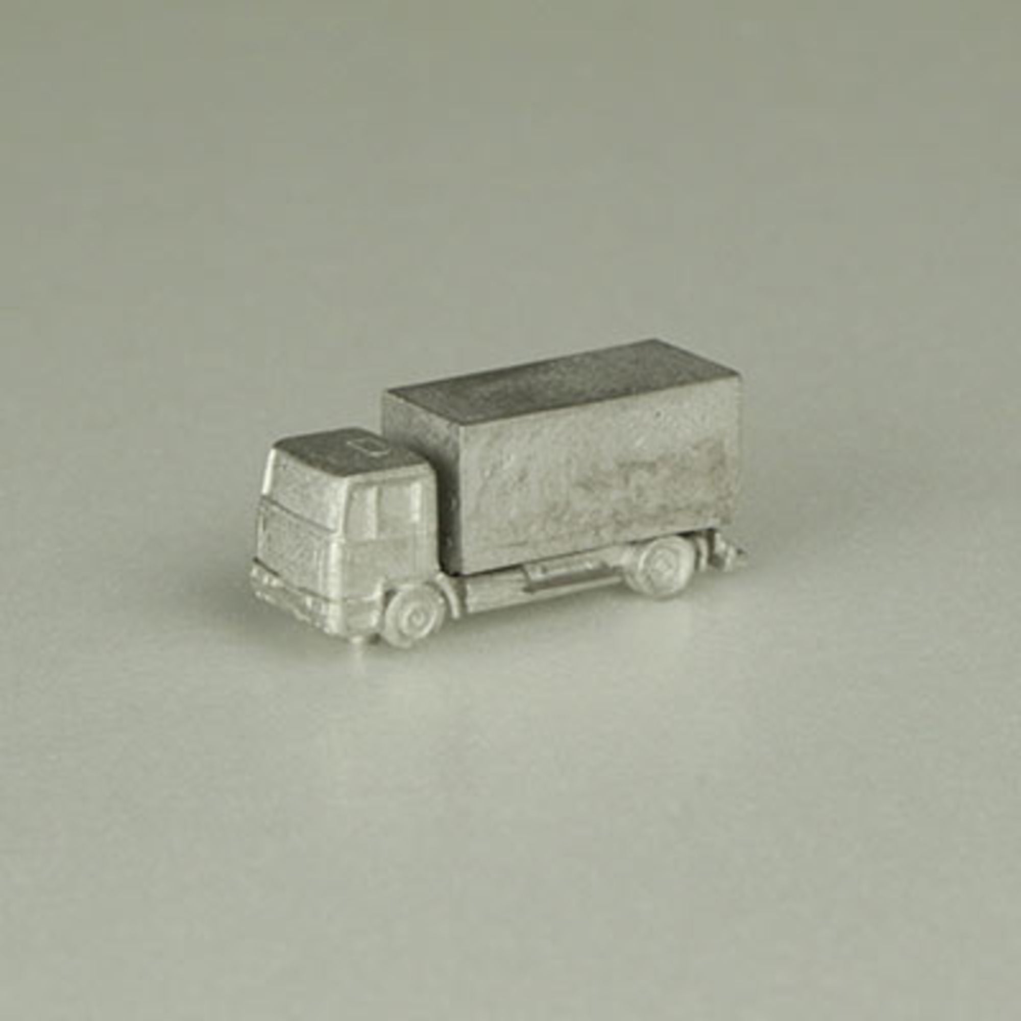 4DXMV22504 [file:4DXMV22504-1.jpg] 1:250 Box Back Lorry