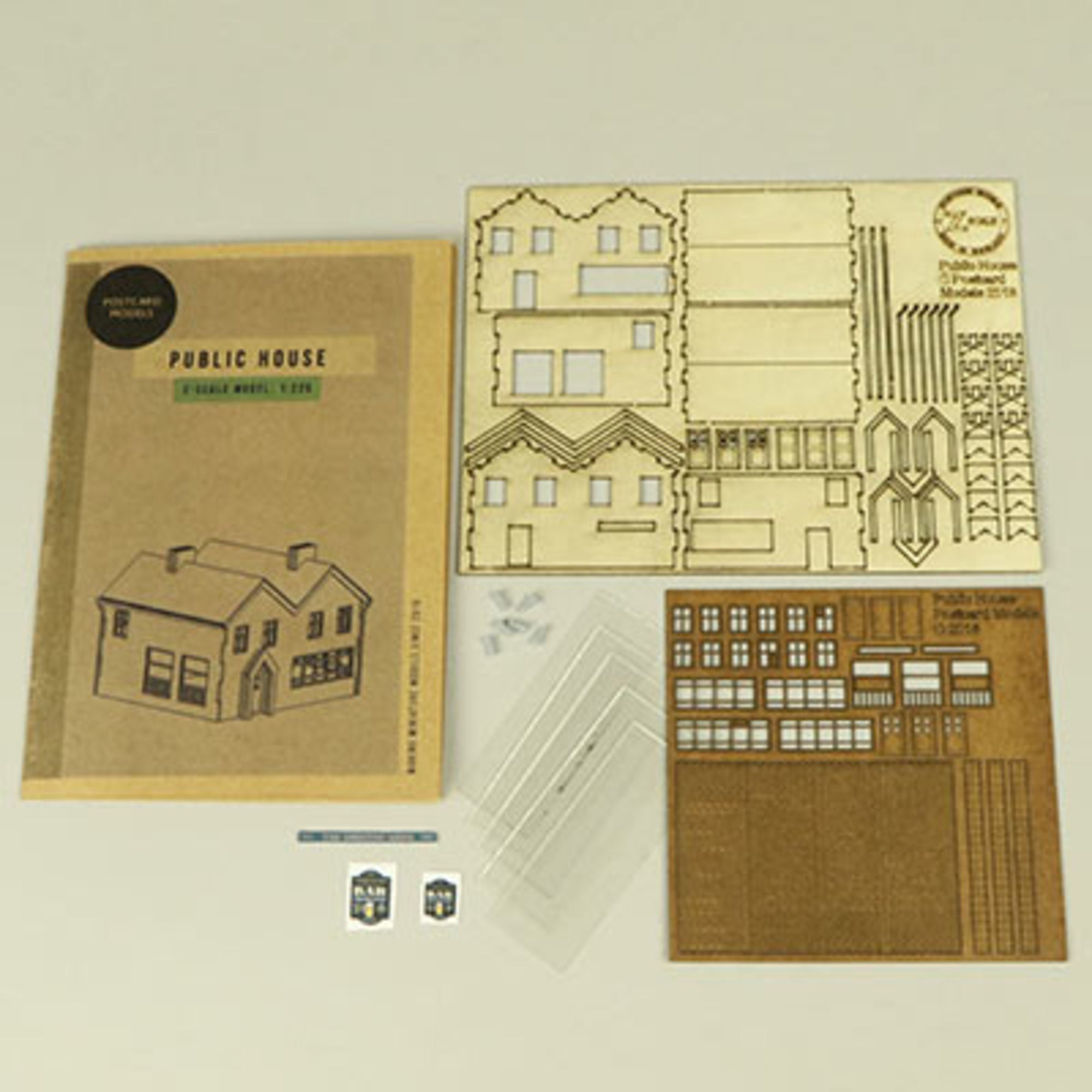 4DXMW92205-1 1:220 Public House