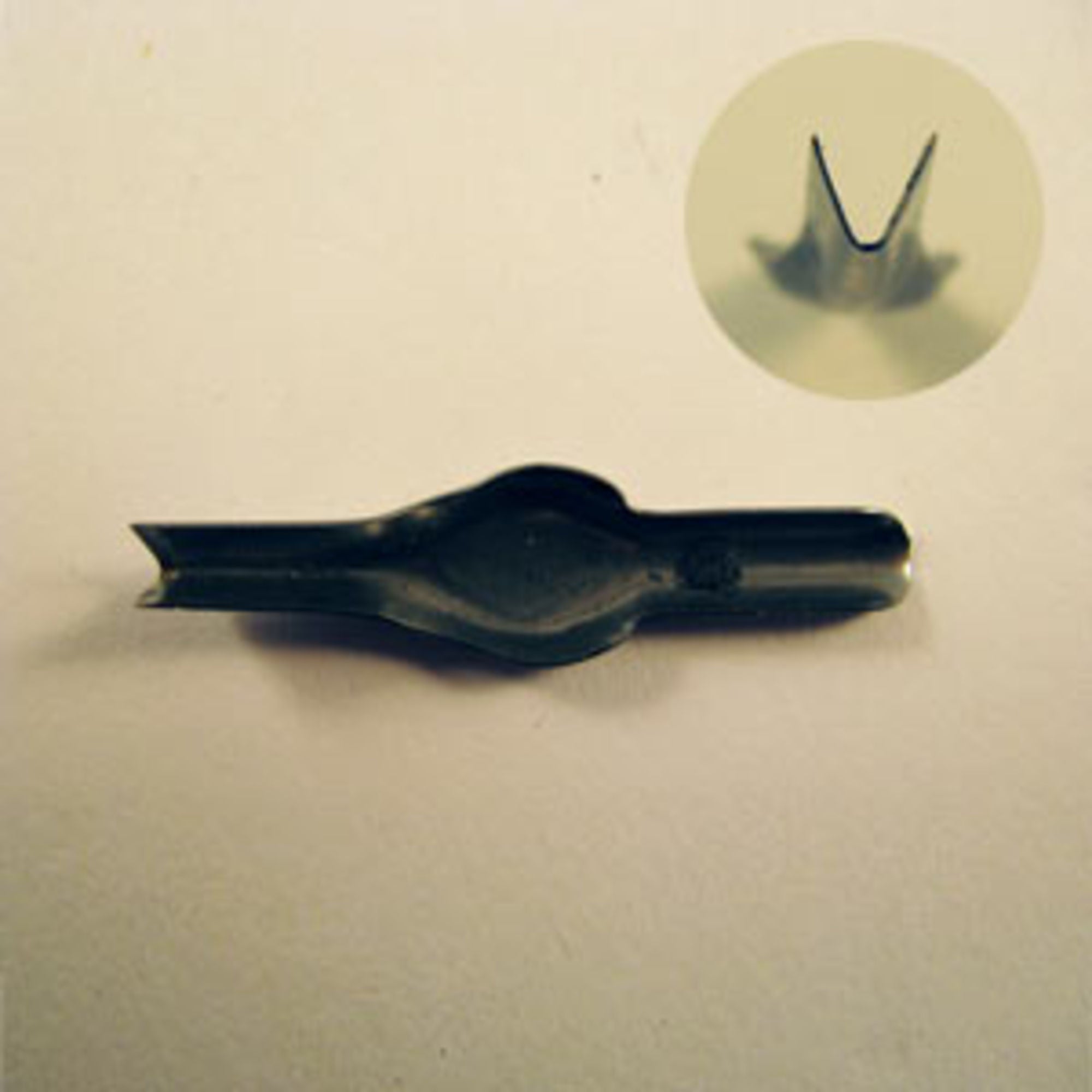 4DXPL10009-1 Lino Cutter - Size 9