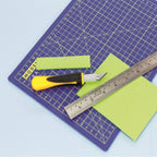 4DXTK10077-3 [file:4DXTK10077-3.jpg] Plastic Handled Knife No.5