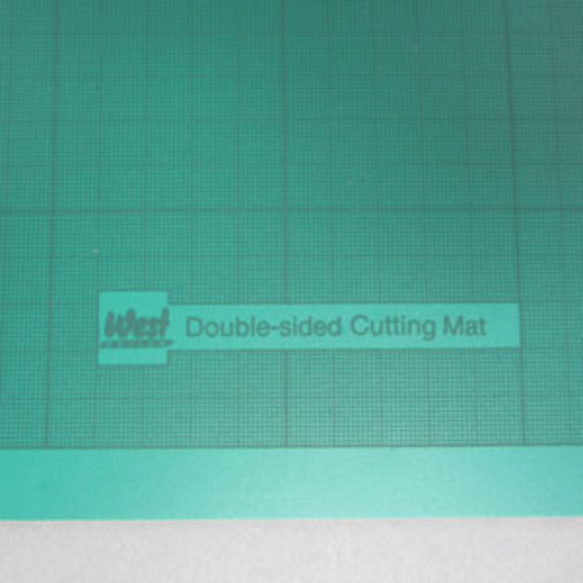 4DXTM00003-4 [file:4DXTM00003-4.jpg] West Design Cutting Mat