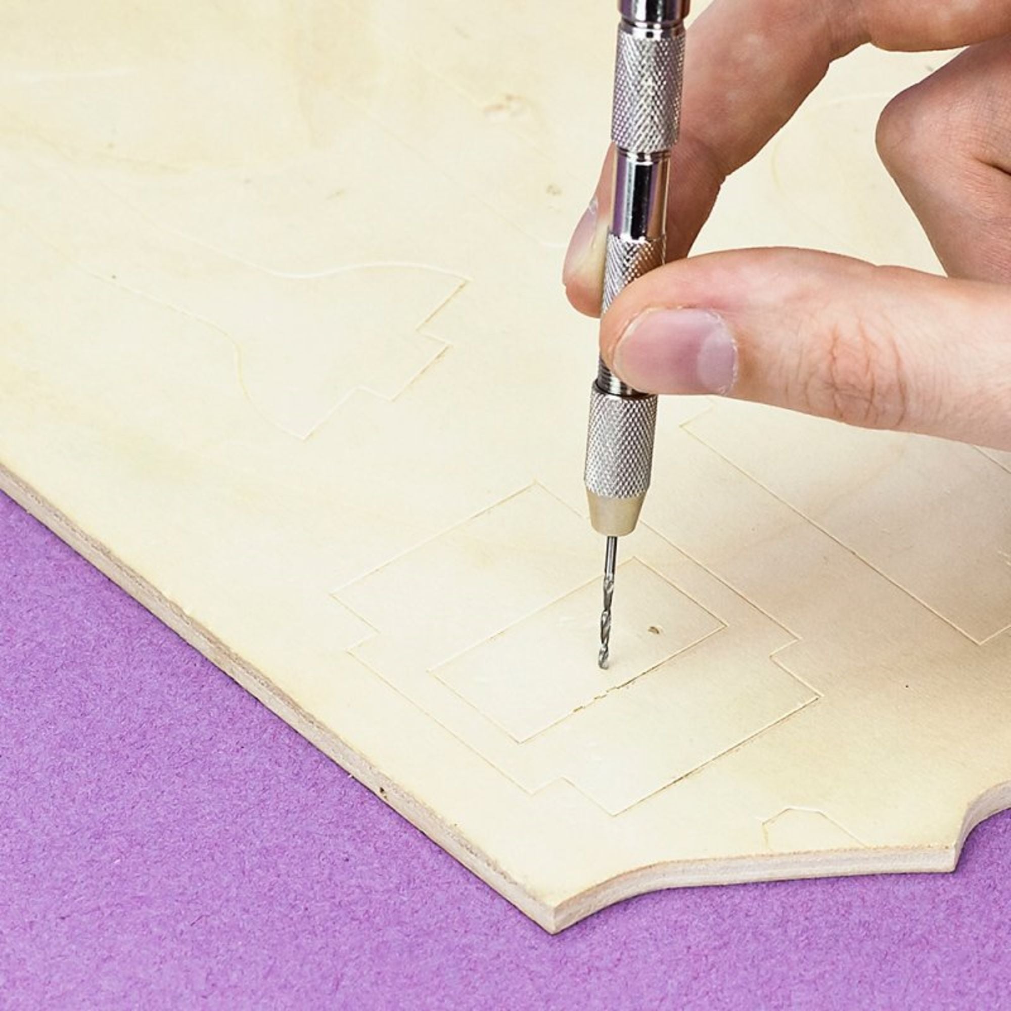 4DXTV00023-2 Pin Vice 4 Jaw / Wood Handle