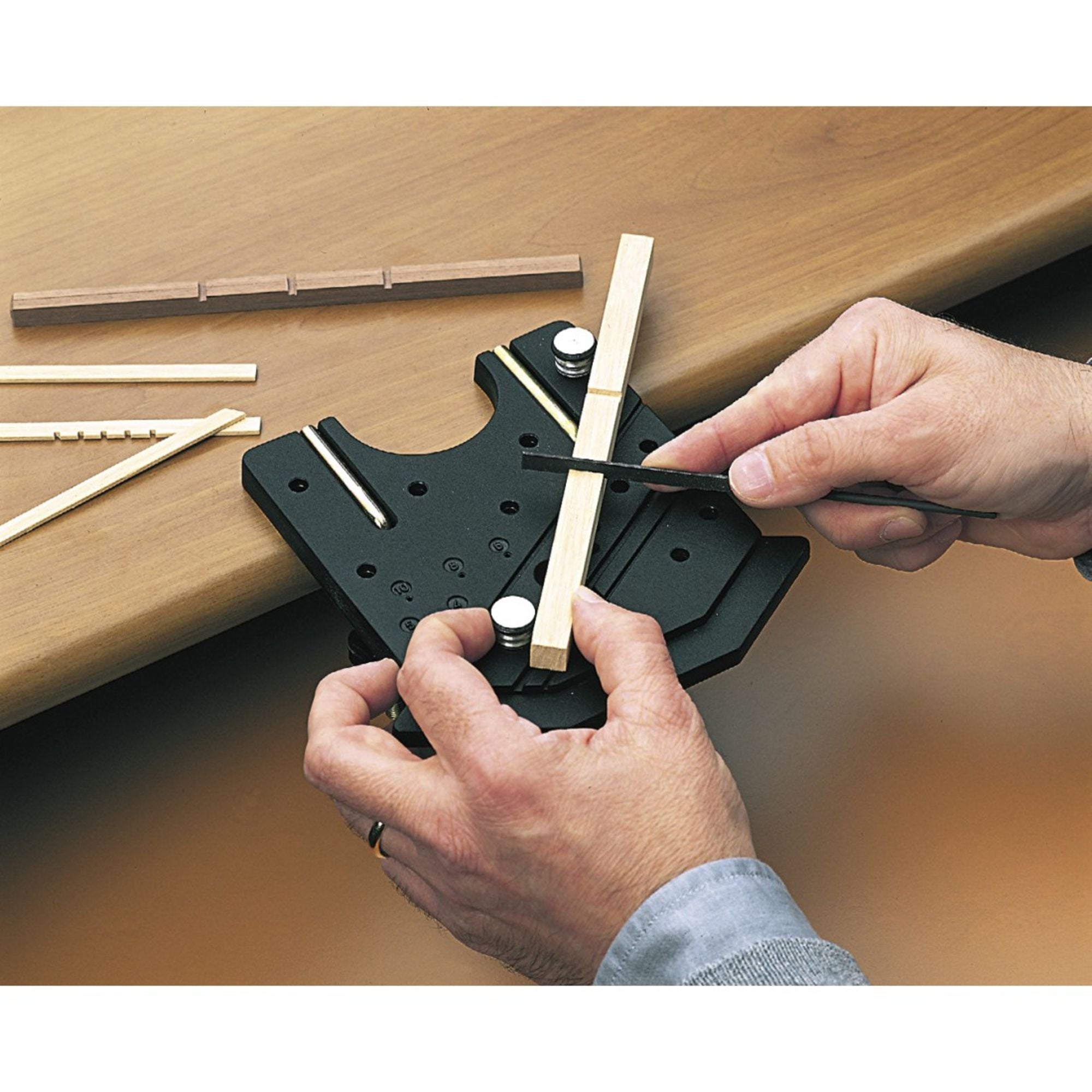 4DXTV00033-6 Worktable, Planet