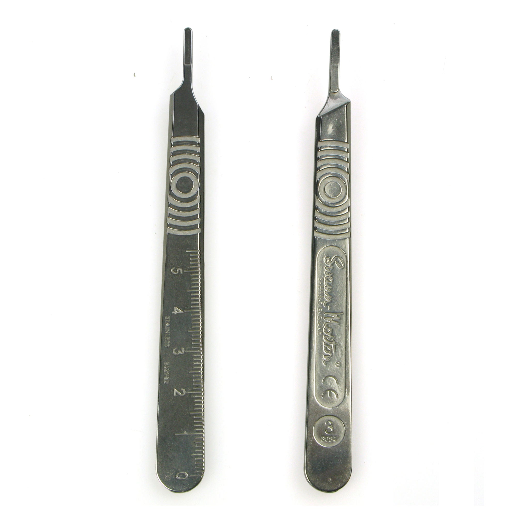 5535625 [file:5535625-1.jpg] Surgical Knife Handle No. 3