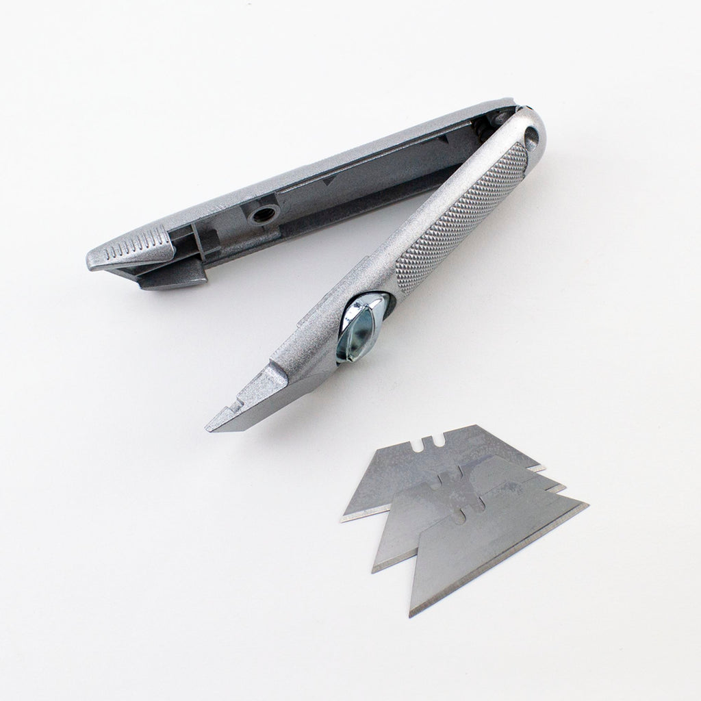 EXL16119-3 [file:EXL16119-3.jpg] K9 Metal Utility Knife