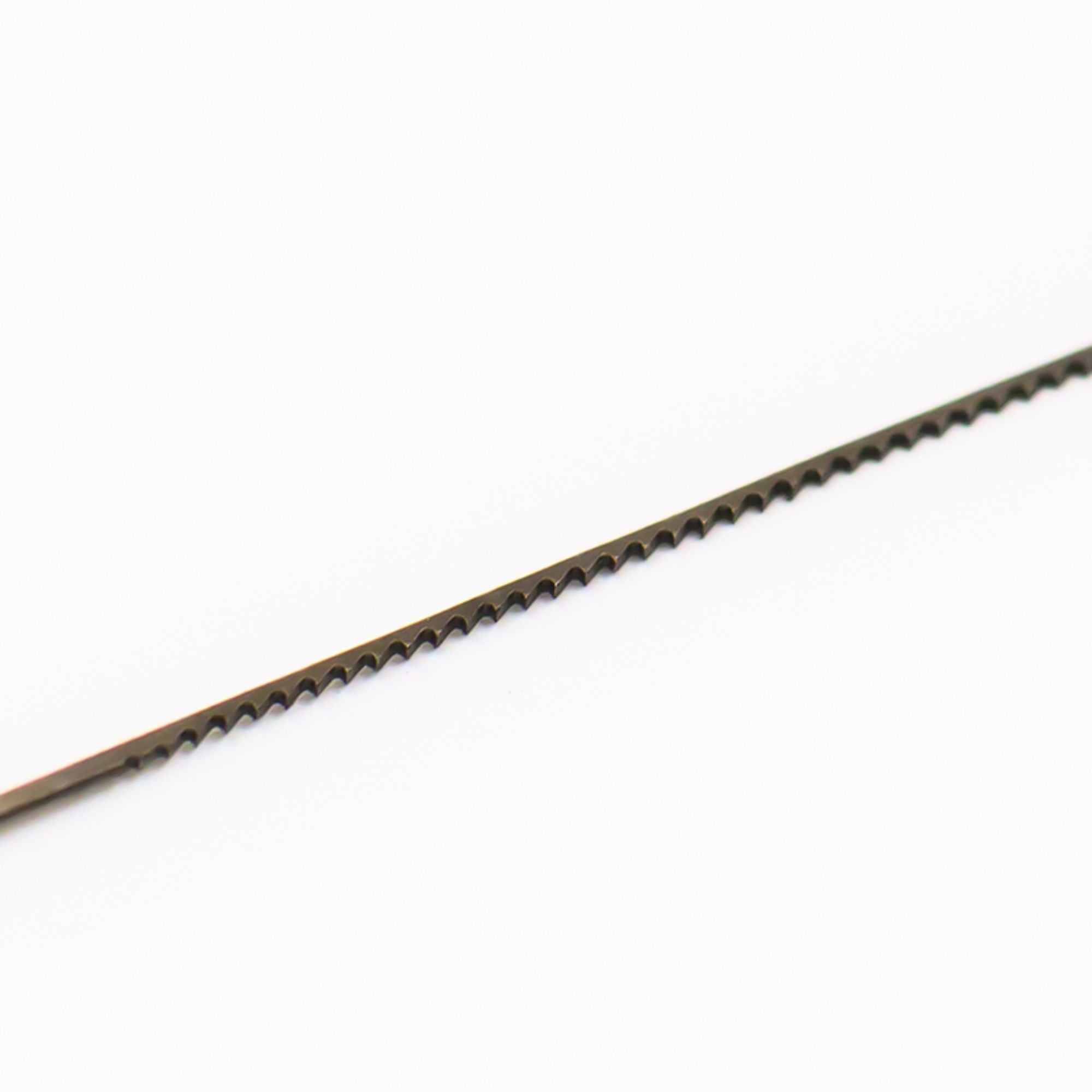 EXL20520 [file:EXL20520-1.jpg] Jewellers Saw Blades #2/0, 65 Teeth/Inch (25.6 TPC) (12 pcs) (Carded)