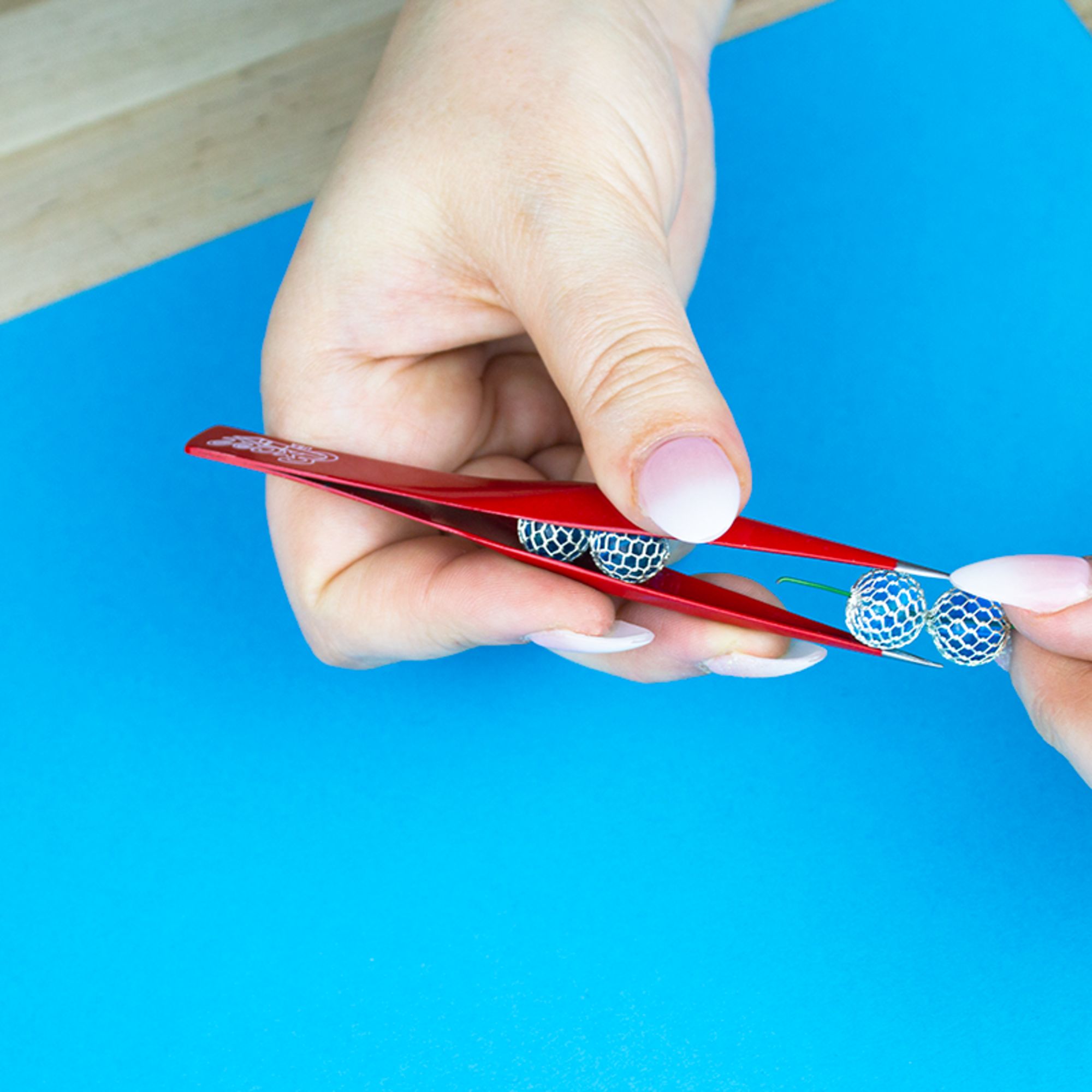 EXL30422-4 [file:EXL30422-4.jpg] Hollow Handle Ultra Fine Point Tweezer