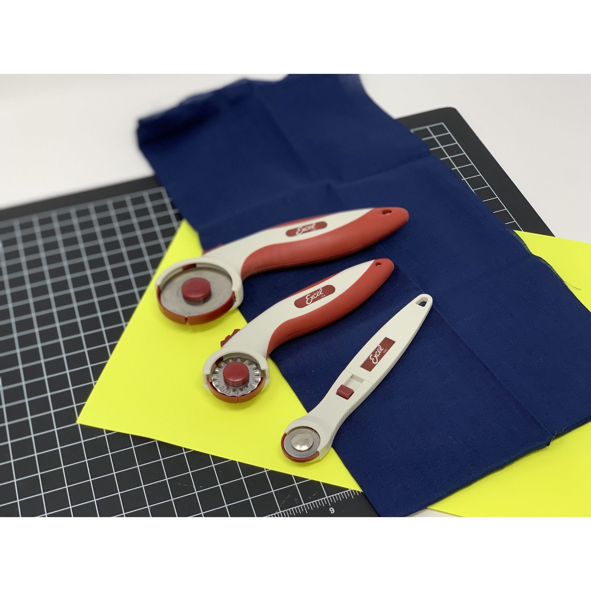EXL60026-4 [file:EXL60026-4.jpg] Ergonomic Rotary Cutter