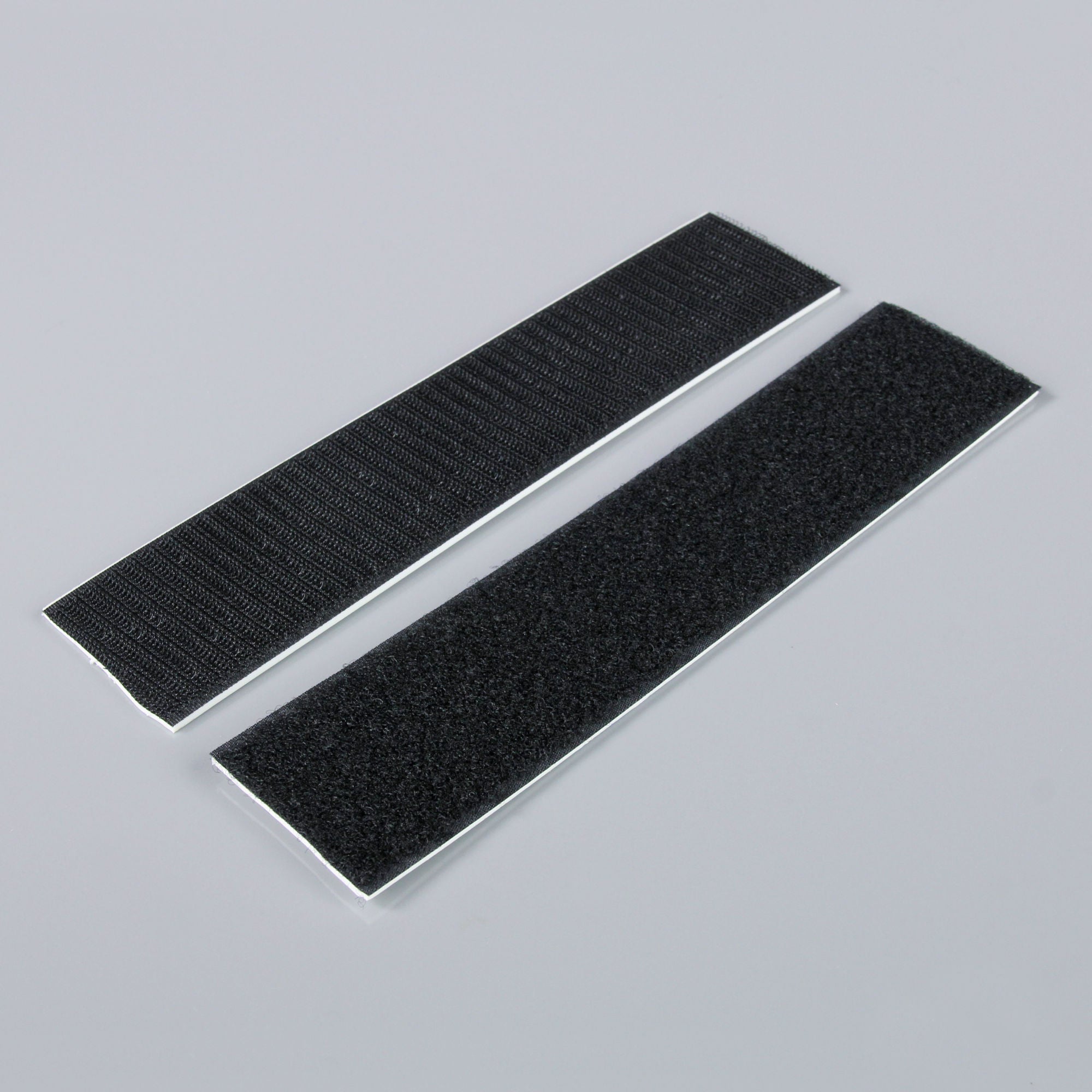 JPDAC00012 [file:JPDAC00012-1.jpg] Hook and Loop Tape with 2mm Foam Back (230 x 50mm)