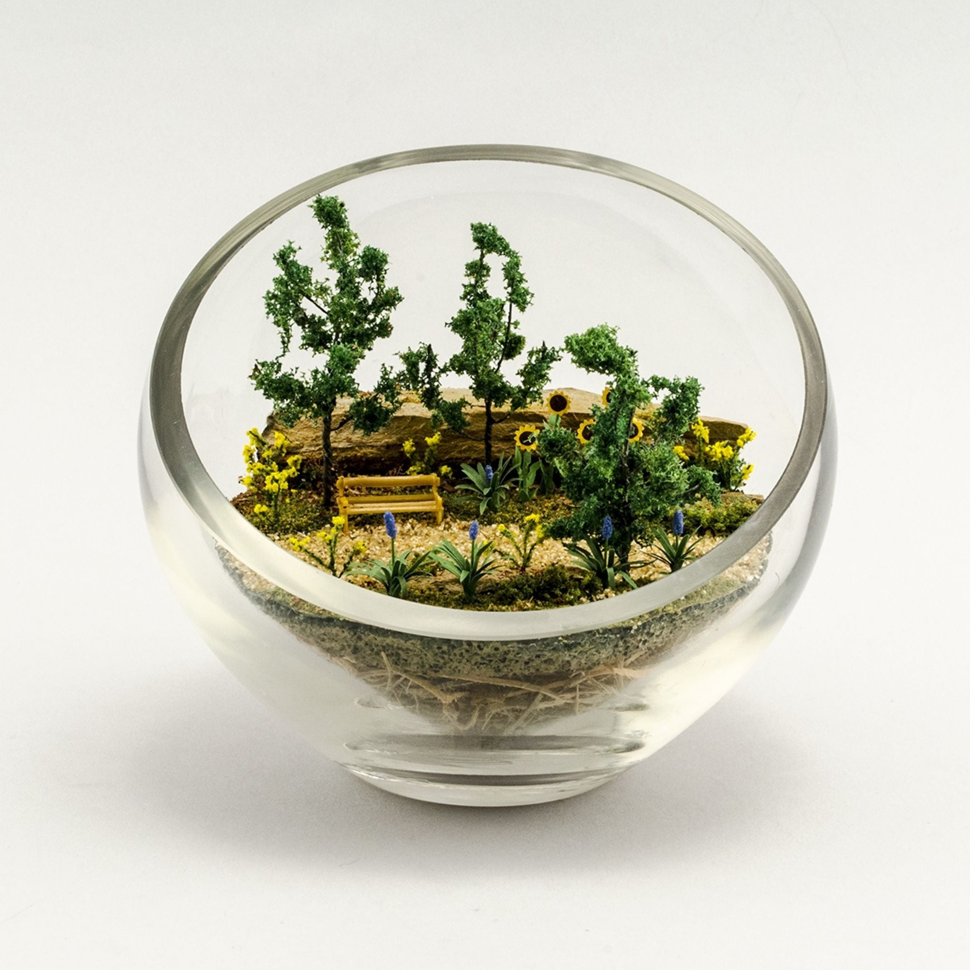 JTT95701-2 [file:JTT95701-2.jpg] A Day in the Park