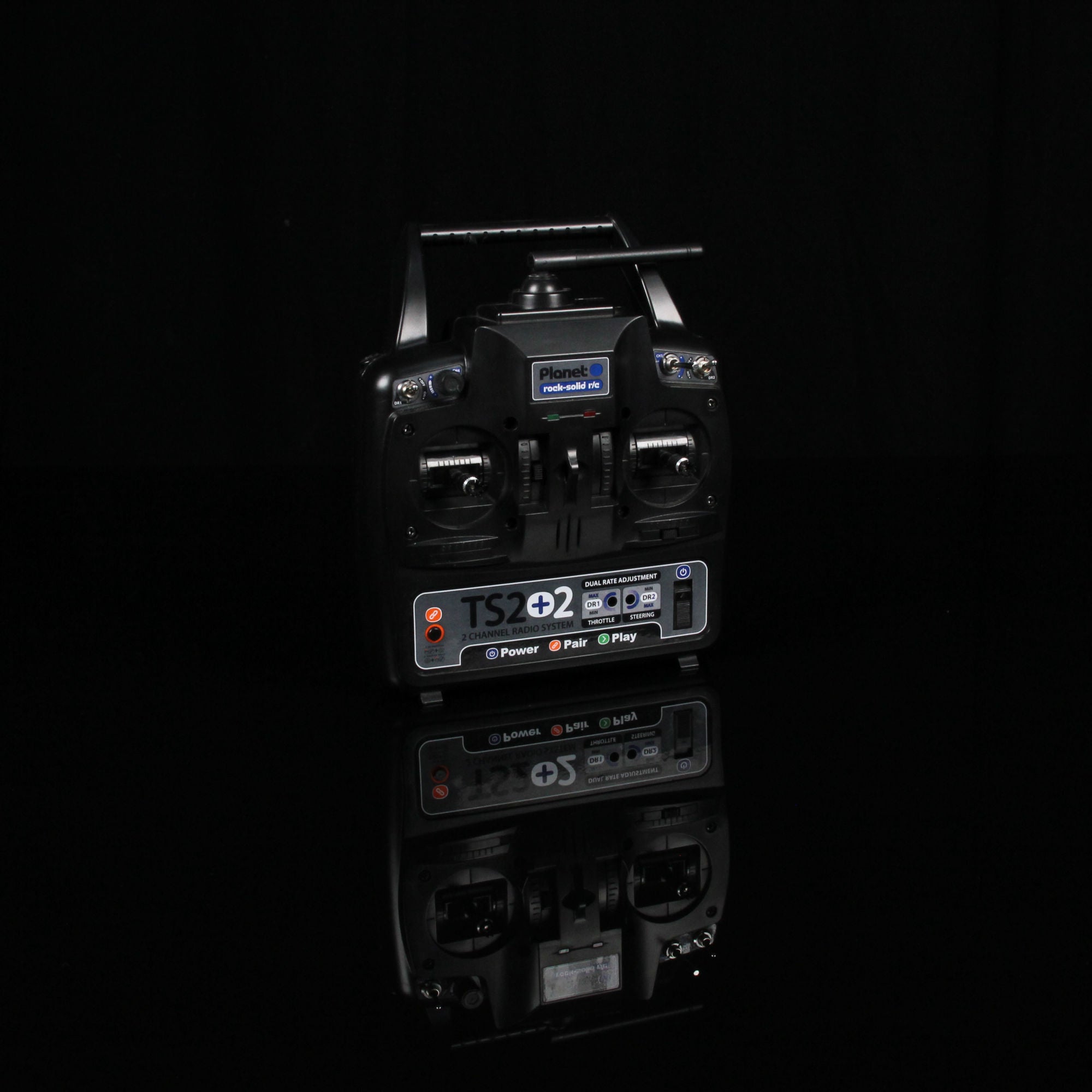 PLAT02101-5 TS2+2 2.4GHz 2-Channel Stick Transmitter with 2 Aux Channels with 6-Channel Rx