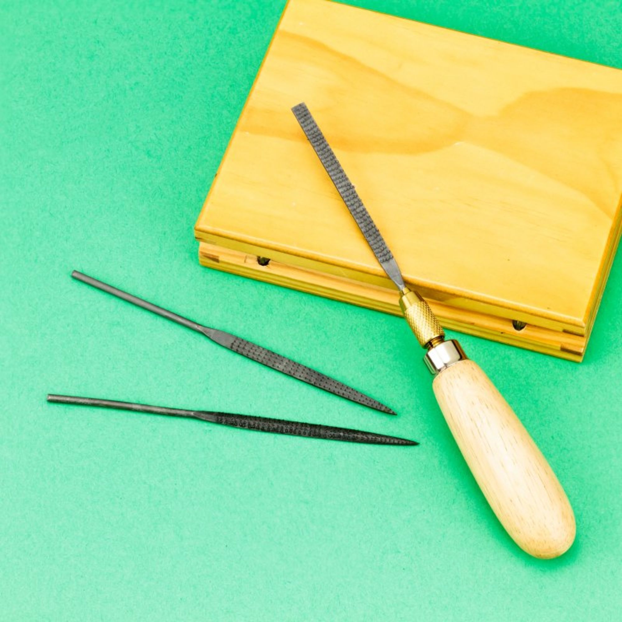 SHSPFL2211-3 [file:SHSPFL2211-3.jpg] Universal Needle File Handle (Pfl2211)