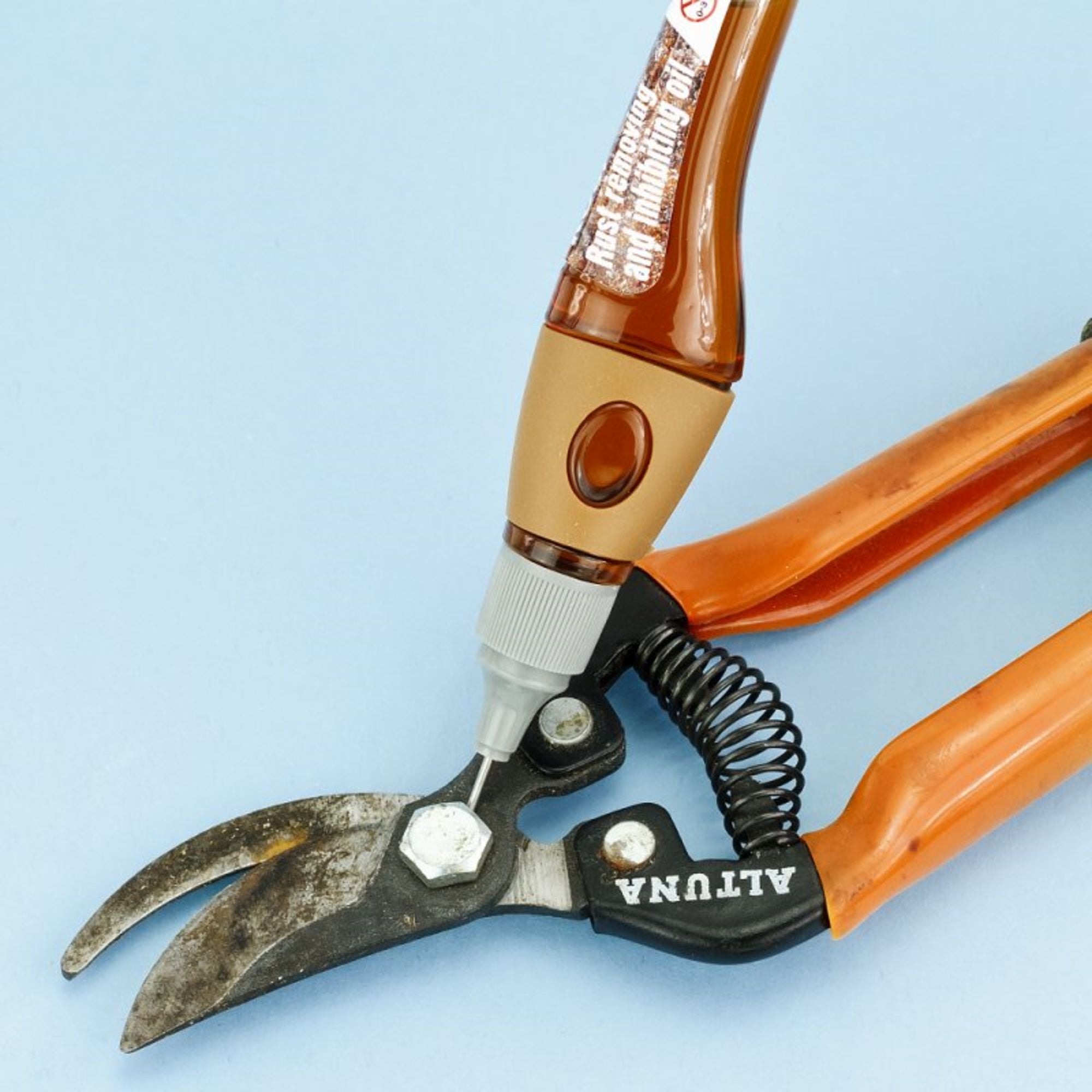 SHSPOL1203-4 [file:SHSPOL1203-4.jpg] Rust Removing & Inhibiting Lubricator Pol1203