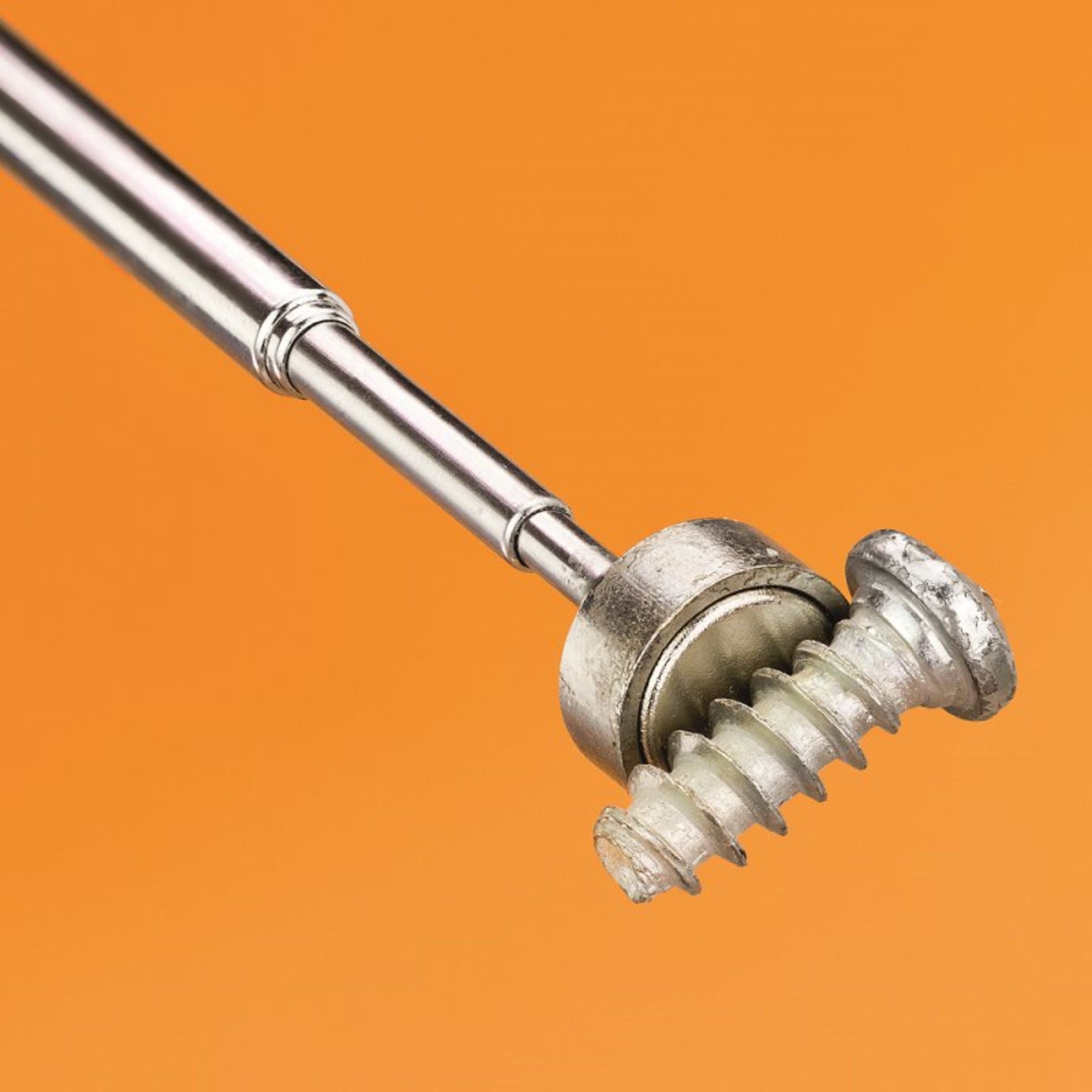 SHSPTW1130-4 [file:SHSPTW1130-4.jpg] Magnetic Telescopic Pick Up Tool