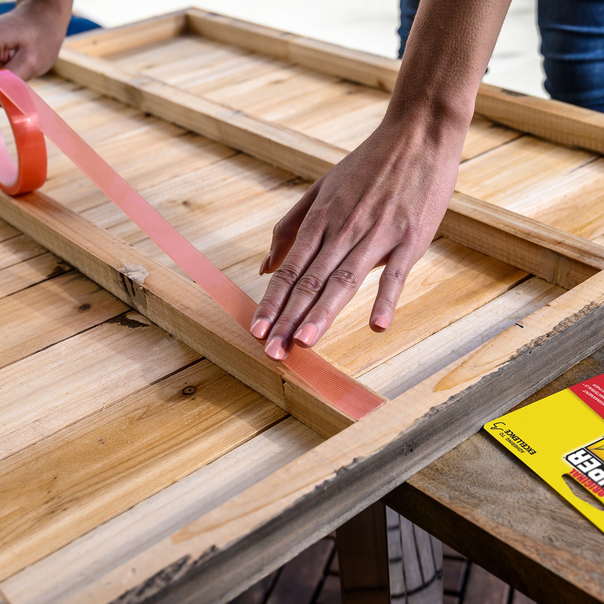 SUP11710506-5 [file:SUP11710506-5.jpg] Double-Sided Permanent Mounting Tape (1 Roll, 19mm x 2.5m)