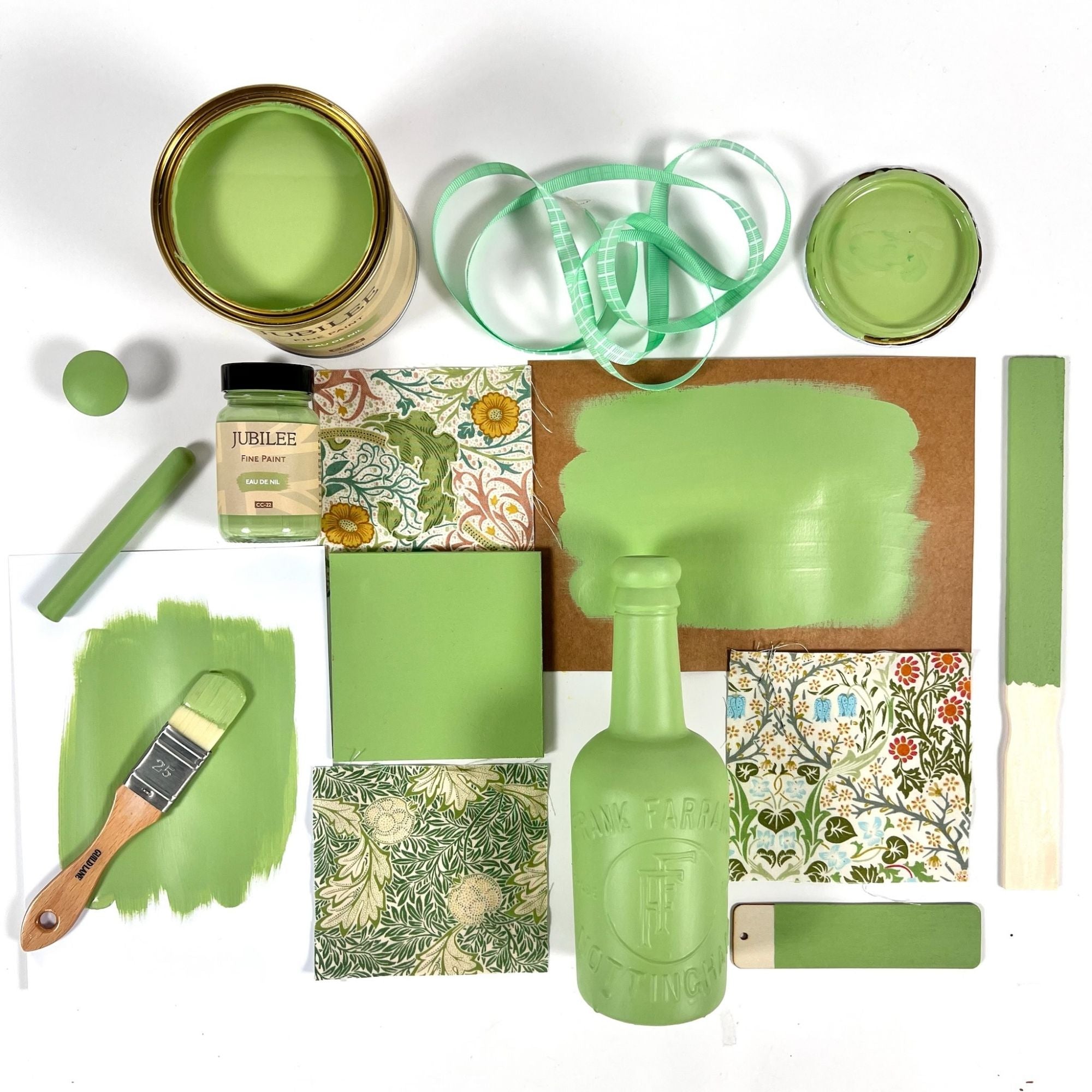016-flatlay-eau_de_nil.jpg