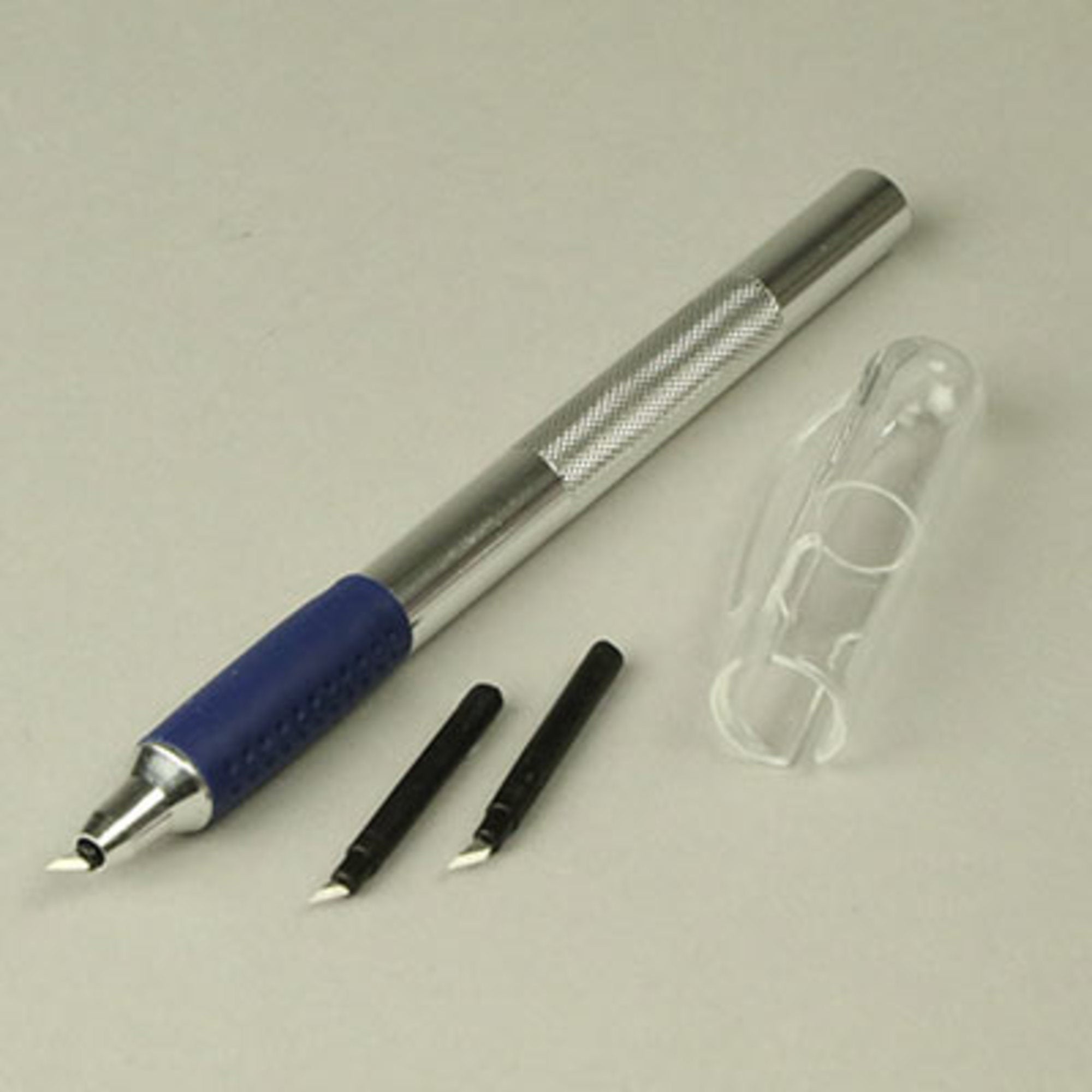 Knife, swivel craft & 2 blades