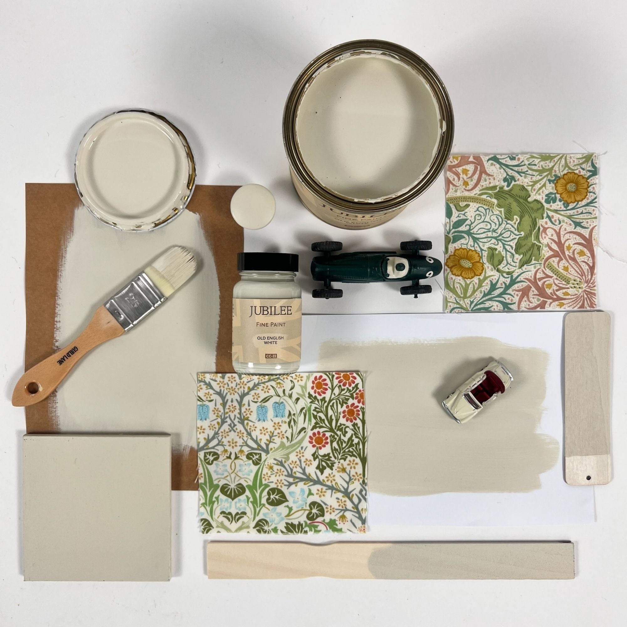 003-flatlay-old_english_white.jpg