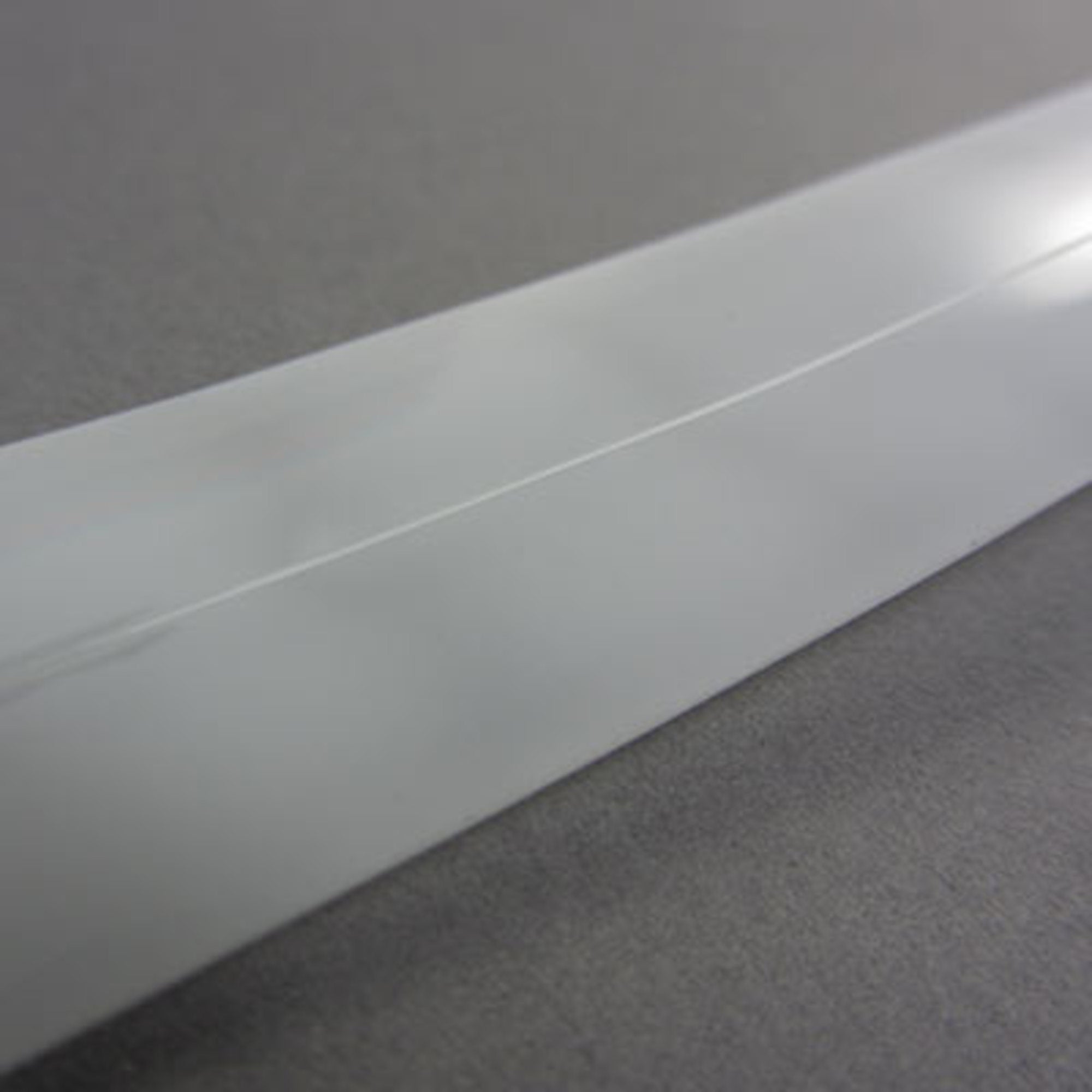 Polypropylene hinge
