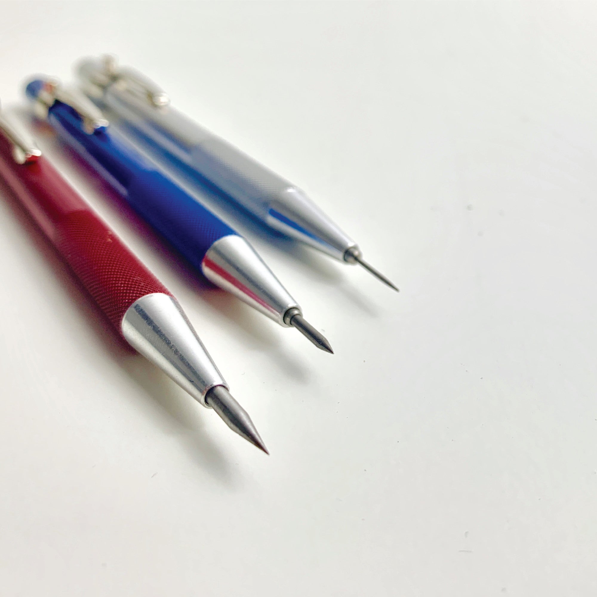 Retractable Air Release Awl, Silver - 0.030in (Carded)