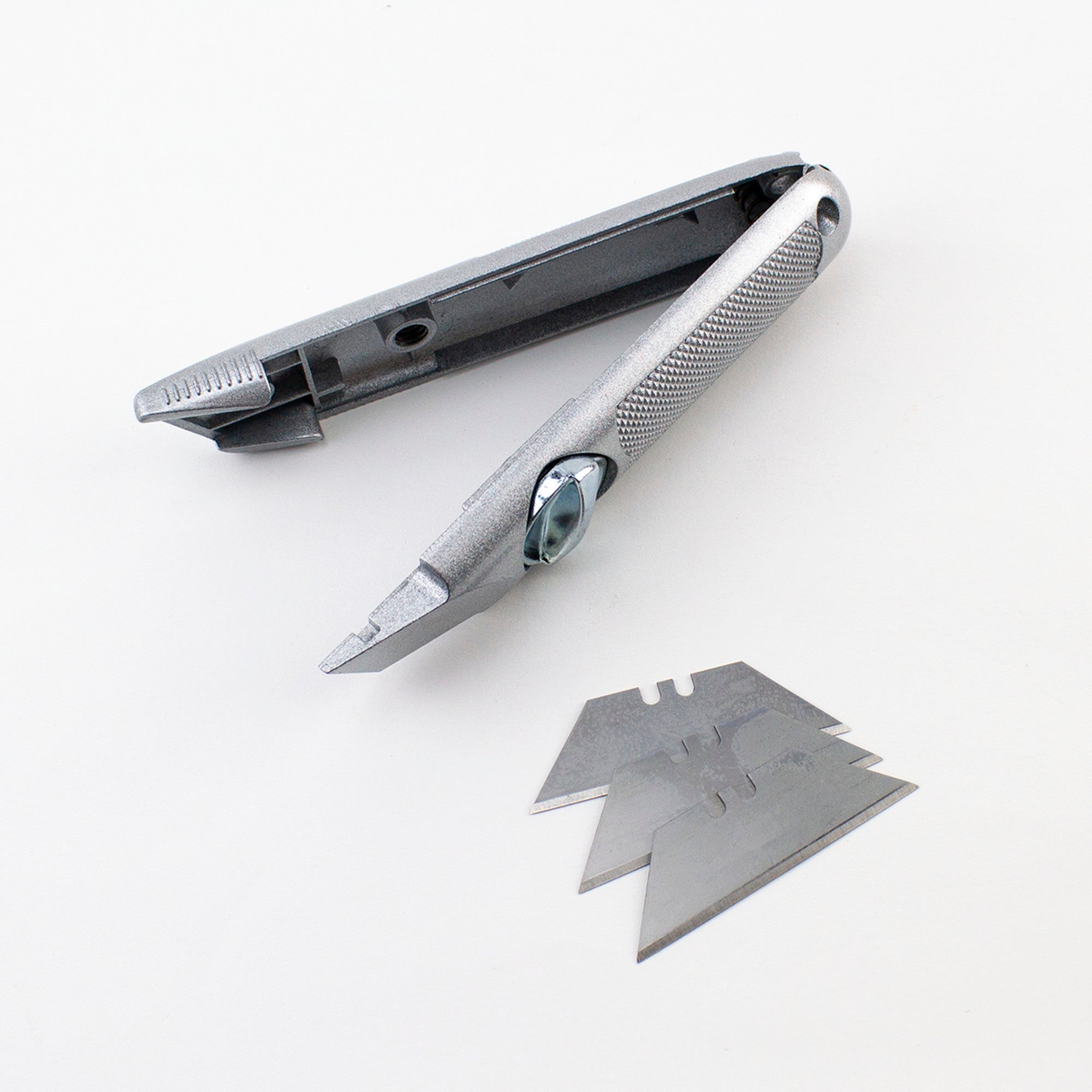 K9 Metal Utility Knife, Non-Retractable (3x Blades) (Carded)